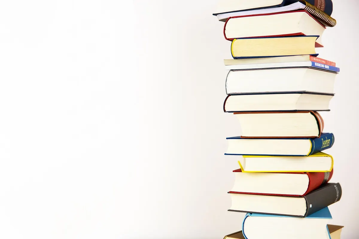 How to Run a Successful Book Launch Event in a Local Bookshop